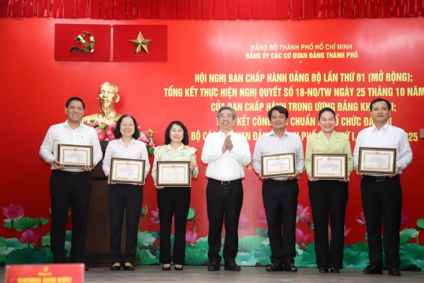 Đảng ủy các cơ quan Đảng TP.HCM: Sắp xếp tổ chức bộ máy giúp giảm chồng chéo