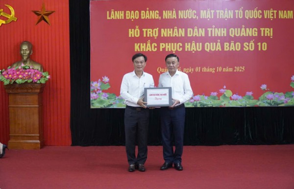 Thường trực Ban Bí thư: Ưu tiên lo cuộc sống bà con bị thiệt hại do bão số 10
