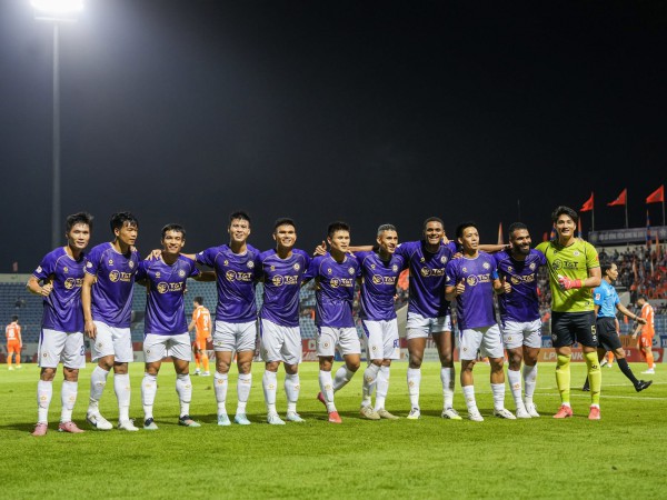 Bảng xếp hạng V-League mới nhất: Thắng dễ Đà Nẵng, CLB Hà Nội không còn chìm dưới đáy