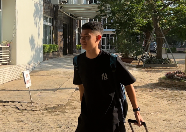 Trần Thành Trung ‘sánh bước’ cùng Vadim Nguyễn hội quân U.23 Việt Nam, Lý Đức vội tập gym
