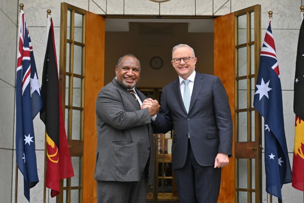 Úc và Papua New Guinea chính thức thành đồng minh, bảo vệ nhau nếu bị tấn công Úc và Papua New Guinea chính thức thành đồng minh, bảo vệ nhau nếu bị tấn công