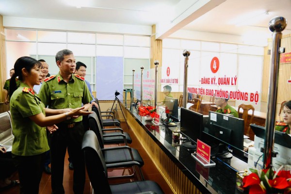 TP.HCM đồng loạt ra mắt 20 bộ phận một cửa tại công an cấp xã