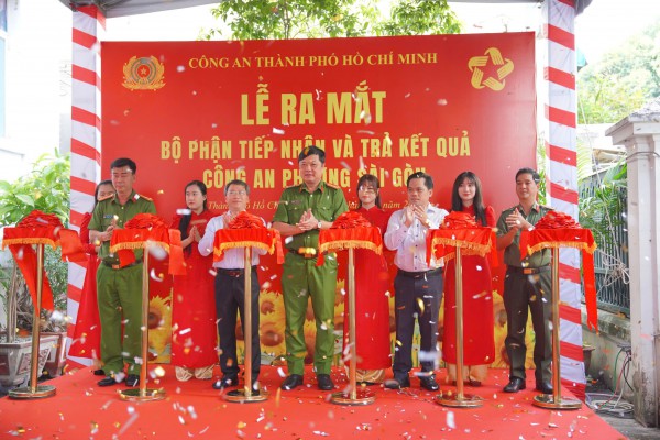 TP.HCM đồng loạt ra mắt 20 bộ phận một cửa tại công an cấp xã