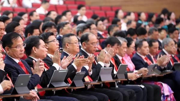 Hình ảnh ngày đầu Đại hội Đảng bộ TP.HCM lần thứ I, nhiệm kỳ 2025 - 2030