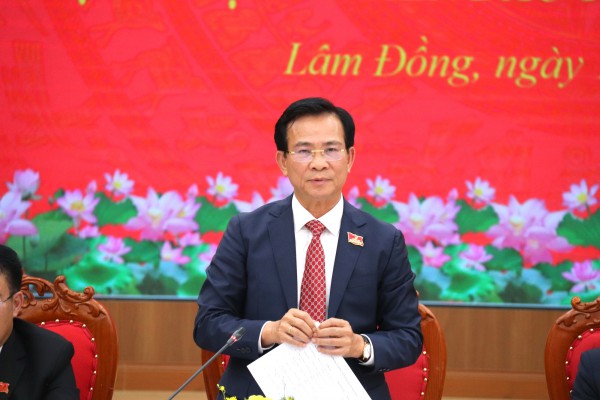 6 phó chủ tịch tỉnh Lâm Đồng cùng đi gỡ vướng đất đai, thủ tục đầu tư 6 phó chủ tịch tỉnh Lâm Đồng cùng đi gỡ vướng đất đai, thủ tục đầu tư