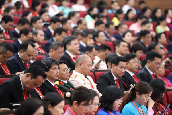 Bí thư Trần Lưu Quang: Nguồn lực của TP.HCM là những người dám nghĩ, biết làm Bí thư Trần Lưu Quang: Nguồn lực của TP.HCM là những người dám nghĩ, biết làm