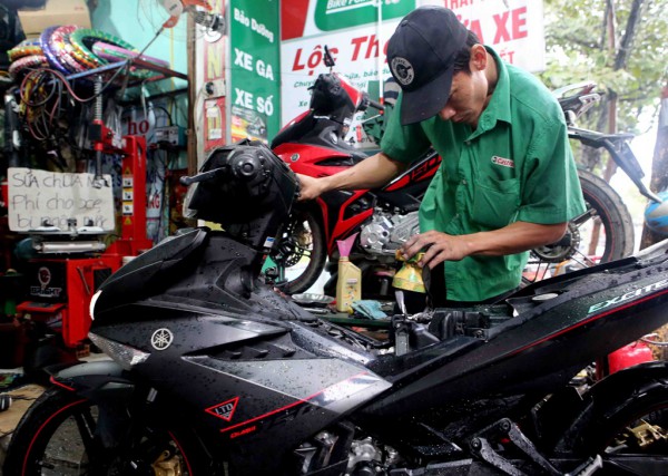 Xe máy cũng bị thủy kích, mất cả chục triệu sửa chữa nếu chủ quan Xe máy cũng bị thủy kích, mất cả chục triệu sửa chữa nếu chủ quan