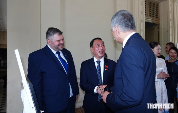Phố thị Sài Gòn hơn 100 năm trước dưới góc nhìn bác sĩ hải quân Hungary Phố thị Sài Gòn hơn 100 năm trước dưới góc nhìn bác sĩ hải quân Hungary
