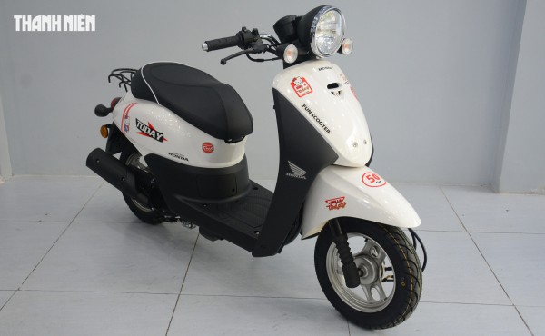 Xe tay ga tiết kiệm xăng Honda Today 50 về Việt Nam 20 chiếc