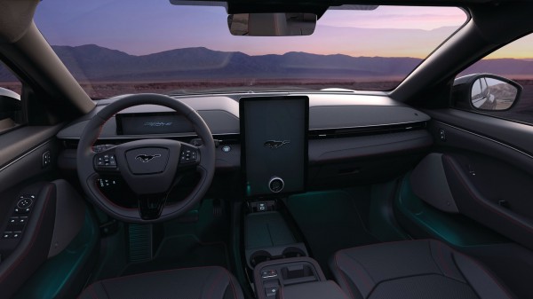 Ford Mustang Mach-E chất cơ bắp của người Mỹ mê hoặc giới trẻ Việt Ford Mustang Mach-E chất cơ bắp của người Mỹ mê hoặc giới trẻ Việt