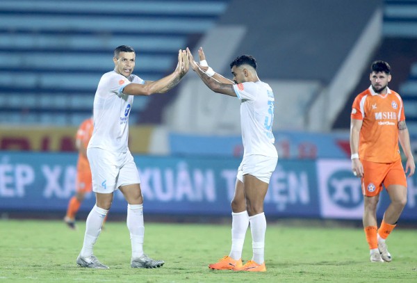 Tuyển thủ U.23 Việt Nam ghi bàn, Đà Nẵng hòa tiếc nuối ĐKVĐ Nam Định: Tân HLV ‘suýt khóc’ Tuyển thủ U.23 Việt Nam ghi bàn, Đà Nẵng hòa tiếc nuối ĐKVĐ Nam Định: Tân HLV ‘suýt khóc’
