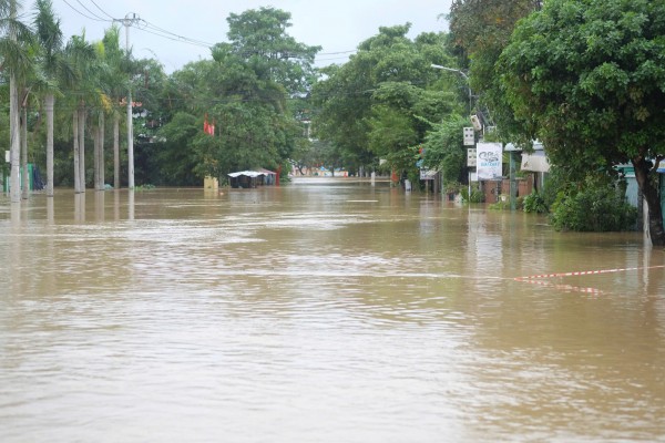 Đà Nẵng khẩn cấp bảo vệ cầu Câu Lâu