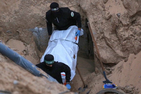 Thủ tướng Israel ra lệnh tấn công mạnh vào Gaza Thủ tướng Israel ra lệnh tấn công mạnh vào Gaza