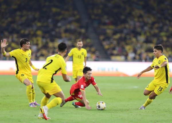 Ngày 30.10 FIFA công bố kết quả kháng cáo, chuyên gia Malaysia cảnh báo: 'FAM đừng giả vờ không có lỗi’ Ngày 30.10 FIFA công bố kết quả kháng cáo, chuyên gia Malaysia cảnh báo: 'FAM đừng giả vờ không có lỗi’