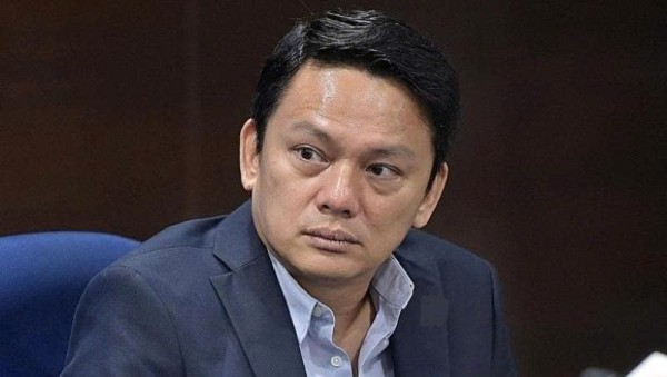 Tổng thư ký AFF cùng lãnh đạo FAT đã đến trụ sở VFF, cùng giải quyết sự cố sai Quốc kỳ Tổng thư ký AFF cùng lãnh đạo FAT đã đến trụ sở VFF, cùng giải quyết sự cố sai Quốc kỳ