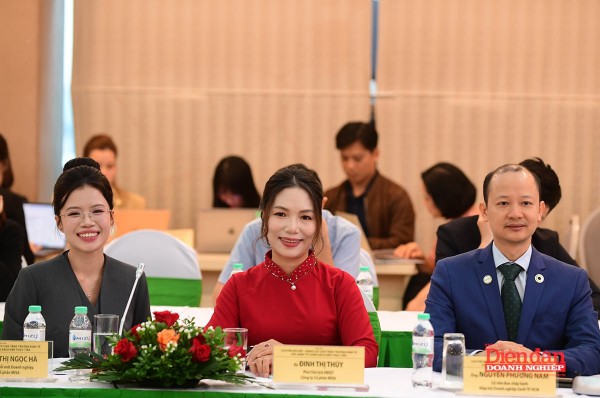 Chuyển đổi kép - động lực cho tăng trưởng kinh tế: Góc nhìn từ chính sách đến thực tiễn Chuyển đổi kép - động lực cho tăng trưởng kinh tế: Góc nhìn từ chính sách đến thực tiễn