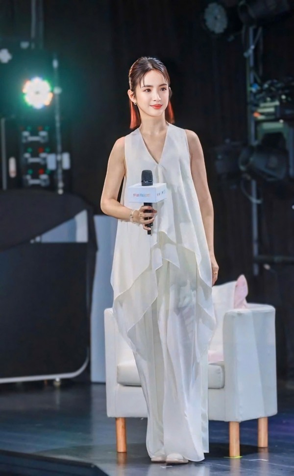 Mỹ nhân Đài Loan U40, 50 nhưng đẹp hơn cả thuở đôi mươi Mỹ nhân Đài Loan U40, 50 nhưng đẹp hơn cả thuở đôi mươi