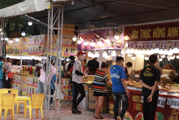 Ngày đầu lễ hội ẩm thực chay ở TP.HCM: Hấp dẫn hàng trăm món 'đẹp như tranh' Ngày đầu lễ hội ẩm thực chay ở TP.HCM: Hấp dẫn hàng trăm món 'đẹp như tranh'