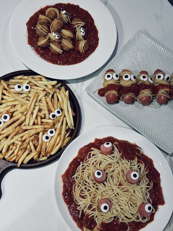 Mẹ 3 con tự làm mâm cỗ Halloween, dân mạng ngạc nhiên, khen hết lời Mẹ 3 con tự làm mâm cỗ Halloween, dân mạng ngạc nhiên, khen hết lời