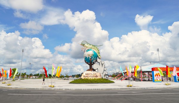 Cà Mau khánh thành 11 công trình với tổng vốn đầu tư hơn 2.400 tỉ đồng Cà Mau khánh thành 11 công trình với tổng vốn đầu tư hơn 2.400 tỉ đồng