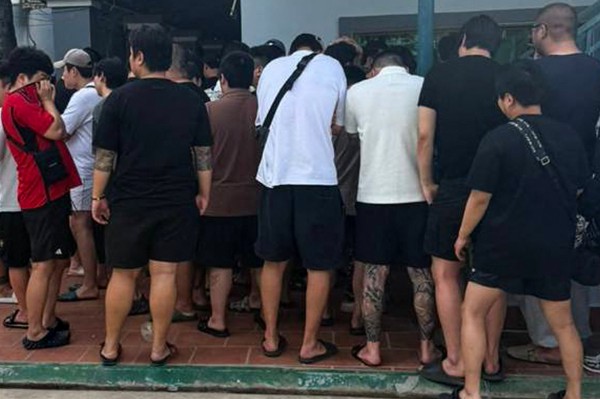 Campuchia bắt hơn 80 người Hàn Quốc, Trung Quốc liên quan lừa đảo qua mạng Campuchia bắt hơn 80 người Hàn Quốc, Trung Quốc liên quan lừa đảo qua mạng