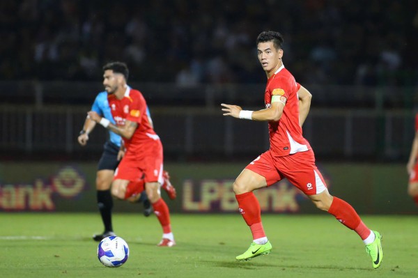 Chờ hàng công bùng nổ, đội tuyển Việt Nam còn chờ… AFC ra phán quyết vụ Malaysia