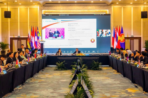 FIFA đã đầu tư 34 triệu USD cho bóng đá Đông Nam Á: Việt Nam được gì? FIFA đã đầu tư 34 triệu USD cho bóng đá Đông Nam Á: Việt Nam được gì?