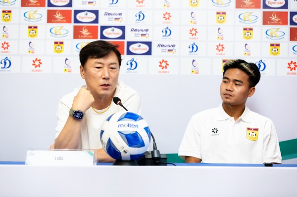 HLV Lào tuyên bố sẽ khiến Malaysia 'sốc', đội trưởng Bounphachan nhắc đến 7 cầu thủ bị FIFA treo giò