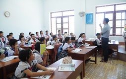 Ho-tro-hoc-phi-cho-38000-hoc-sinh-ngoai-cong-lap-o-Gia-Lai-a.jpg