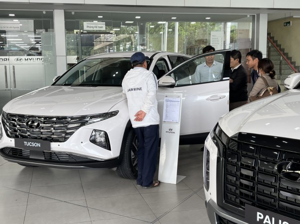 Hơn một nửa người Việt mua ô tô mới chọn xe SUV, crossover Hơn một nửa người Việt mua ô tô mới chọn xe SUV, crossover