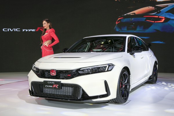 Kén khách, sedan số sàn giá gần 3 tỉ của Honda 'bật' khỏi thị trường Việt Nam Kén khách, sedan số sàn giá gần 3 tỉ của Honda 'bật' khỏi thị trường Việt Nam