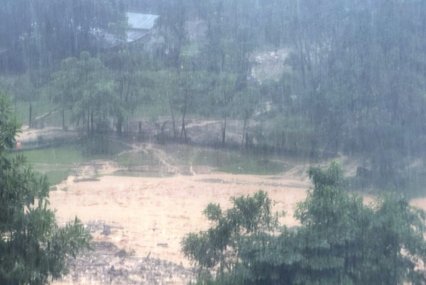 Lũ cuốn trôi cả ngôi làng vùng cao Đà Nẵng Lũ cuốn trôi cả ngôi làng vùng cao Đà Nẵng