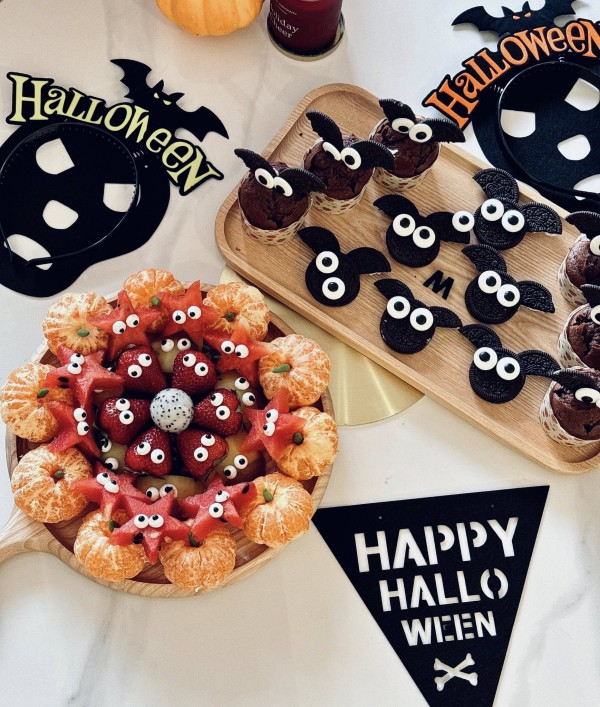 Mẹ 3 con tự làm mâm cỗ Halloween, dân mạng ngạc nhiên, khen hết lời Mẹ 3 con tự làm mâm cỗ Halloween, dân mạng ngạc nhiên, khen hết lời