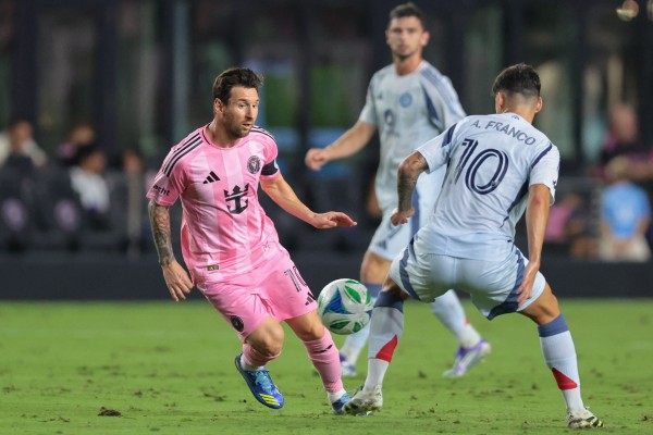 Messi chơi không tồi, Suarez lập cú đúp nhưng Inter Miami vẫn thất bại: Còn trông chờ vào MLS Cup