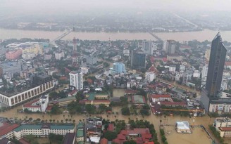 Ngap-lut-sat-lo-nghiem-trong-o-nhieu-tinh-mien-Trung-a.jpg