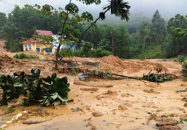 Nhiều ngôi làng ở vùng cao Đà Nẵng bị xóa sổ do sạt lở và lũ quét