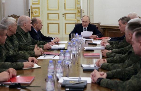 Ông Putin nói Nga kiểm soát thêm gần 5.000 km2 tại Ukraine Ông Putin nói Nga kiểm soát thêm gần 5.000 km2 tại Ukraine