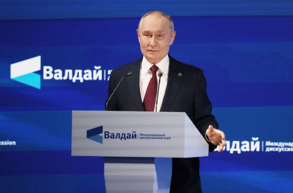 Pháp bắt tàu nghi liên quan Nga, Tổng thống Putin phản ứng gắt