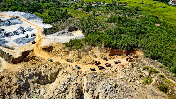 Quảng Ngãi: Hủy kết quả trúng đấu giá 7 mỏ đất san lấp