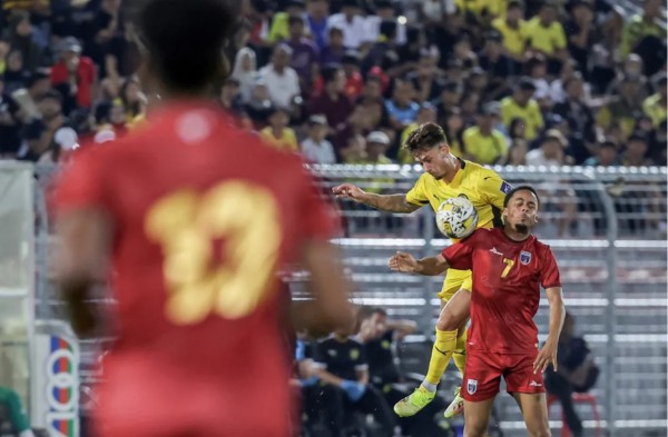 Sát giờ FIFA ‘chốt hạ’, cầu thủ Malaysia nhập tịch lậu vẫn tuyên bố cứng: Để che giấu sợ hãi?
