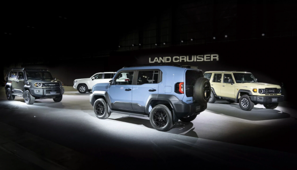 Toyota Land Cruiser FJ rộng đường về Việt Nam với giá mềm