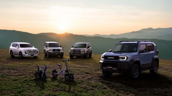 Toyota hé lộ Land Cruiser FJ, xe SUV cỡ nhỏ chẳng ngại địa hình Toyota hé lộ Land Cruiser FJ, xe SUV cỡ nhỏ chẳng ngại địa hình