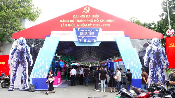 Triển lãm thiết bị công nghệ chiến lược tại Đại hội Đảng bộ TP.HCM