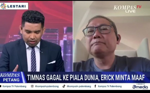 Trưởng đoàn Indonesia bất ngờ ‘tố’ HLV Kluivert ngay trên truyền hình, PSSI sẽ kiện trọng tài Trưởng đoàn Indonesia bất ngờ ‘tố’ HLV Kluivert ngay trên truyền hình, PSSI sẽ kiện trọng tài
