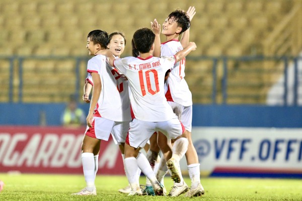 U.17 nữ Việt Nam ra quân tưng bừng ở vòng loại châu Á: Thắng rất đậm đảo Guam U.17 nữ Việt Nam ra quân tưng bừng ở vòng loại châu Á: Thắng rất đậm đảo Guam