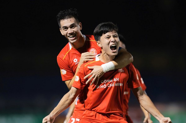 Vì sao V-League ngày càng hay?