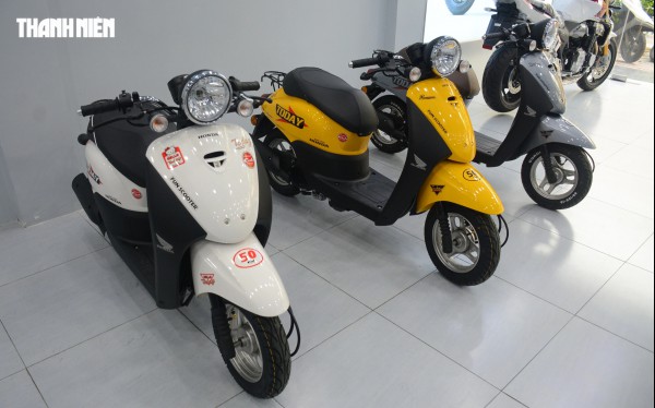 Xe tay ga tiết kiệm xăng Honda Today 50 về Việt Nam 20 chiếc