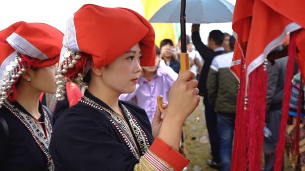 sapa-mua-le-hoi.jpg