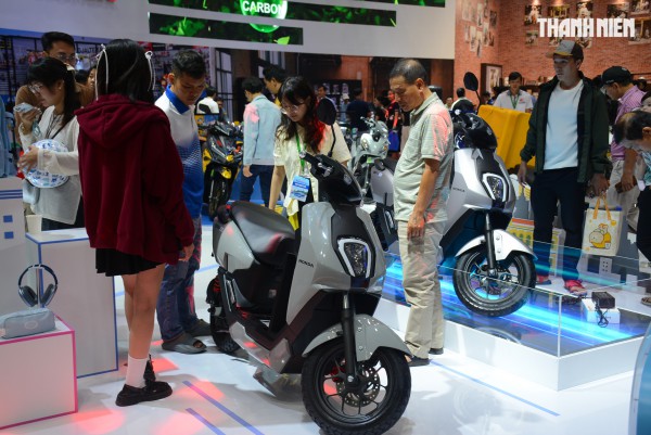 Honda tìm đến thị trường ngách, nỗ lực giữ thị phần xe máy xăng tại Việt Nam