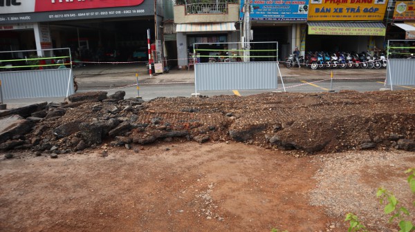 Người dân lo lắng việc sử dụng vật liệu tái chế tại chỗ, sửa quốc lộ 14 Người dân lo lắng việc sử dụng vật liệu tái chế tại chỗ, sửa quốc lộ 14